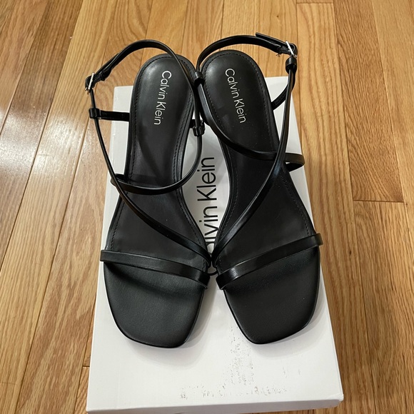 Calvin Klein Women's Ishaya Heeled Sandal - black faux leather - Picture 7 of 13